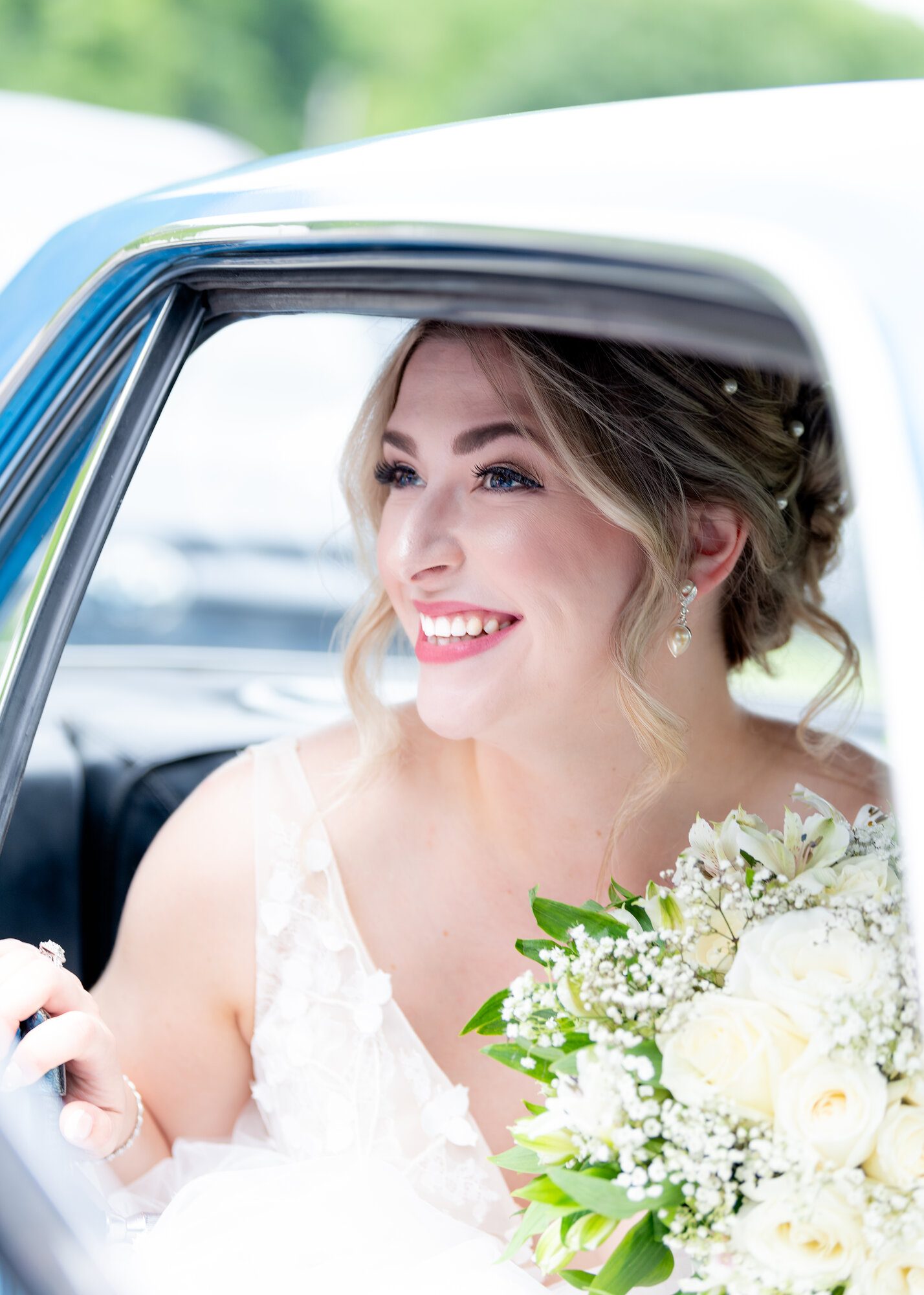 Bride Portrait — wedding photography in Hamilton, Ontario by NN Popa Photography