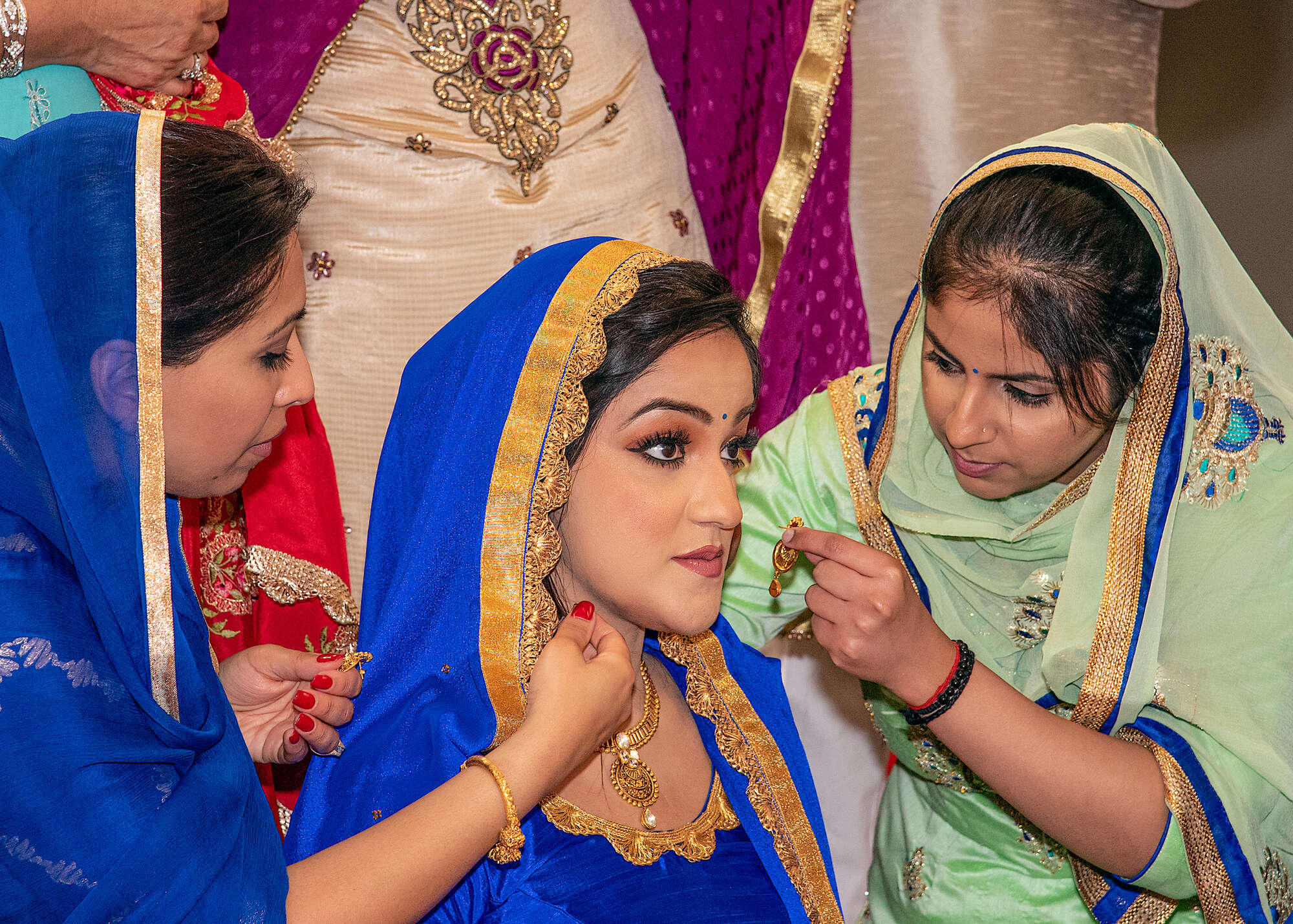 Getting Ready — wedding photography in Toronto, Ontario by NN Popa Photography